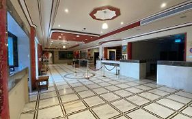 Al Mansour Grand Hotel فندق المنصور جراند